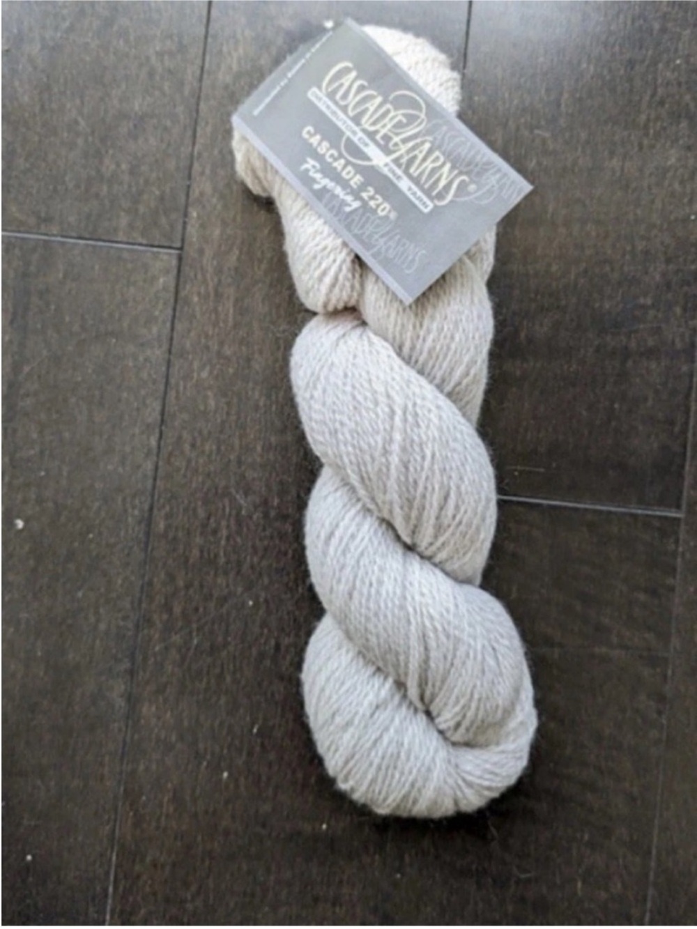 Cascade Yarn 220 in Soft Cream 100% Wool